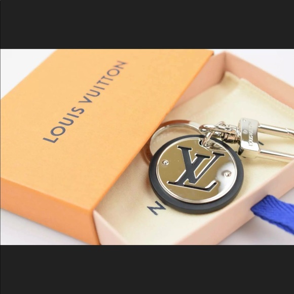 Louis Vuitton Accessories - 🔑Louis Vuitton Key Fob